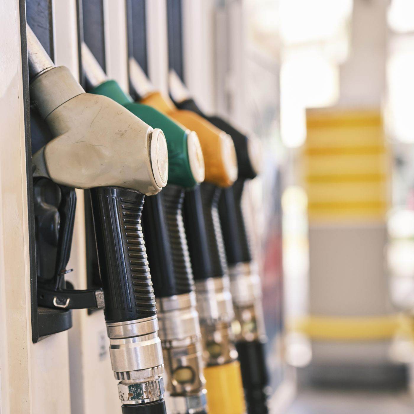 Importurile de benzină în Ucraina au scăzut cu 5% în septembrie, pe fondul consumului redus și prețurilor mari