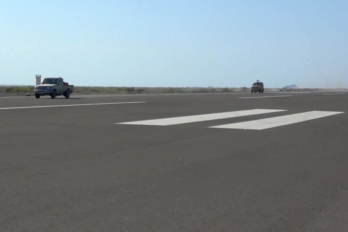 Atacuri cu drone și rachete ale rebelilor houthi asupra aeroporturilor din Yemen și Arabia Saudită
