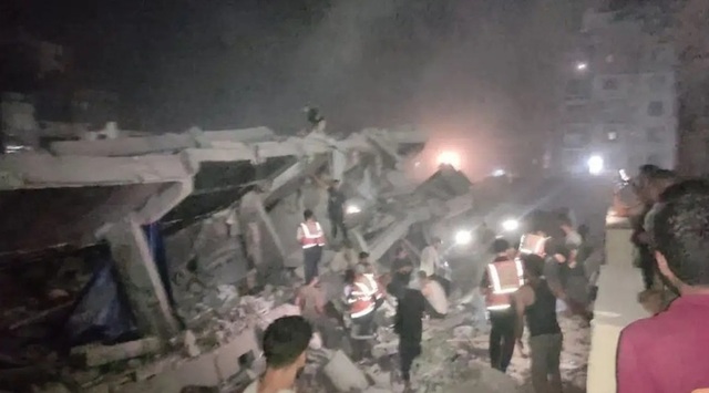 Victime în Fâșia Gaza: Bloc de șase etaje s-a surpat în vestul orașului Gaza