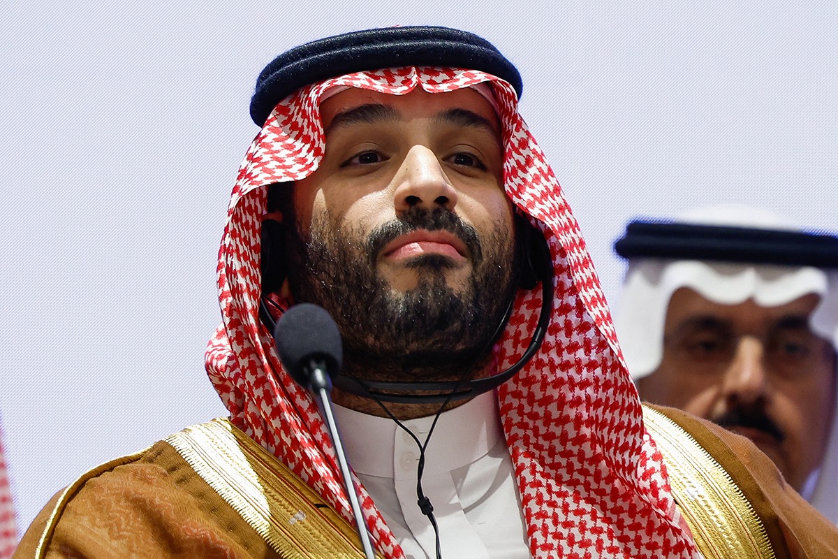 Atac violent asupra aeroportului din Riad: 12 morți și sute de răniți în Arabia Saudită