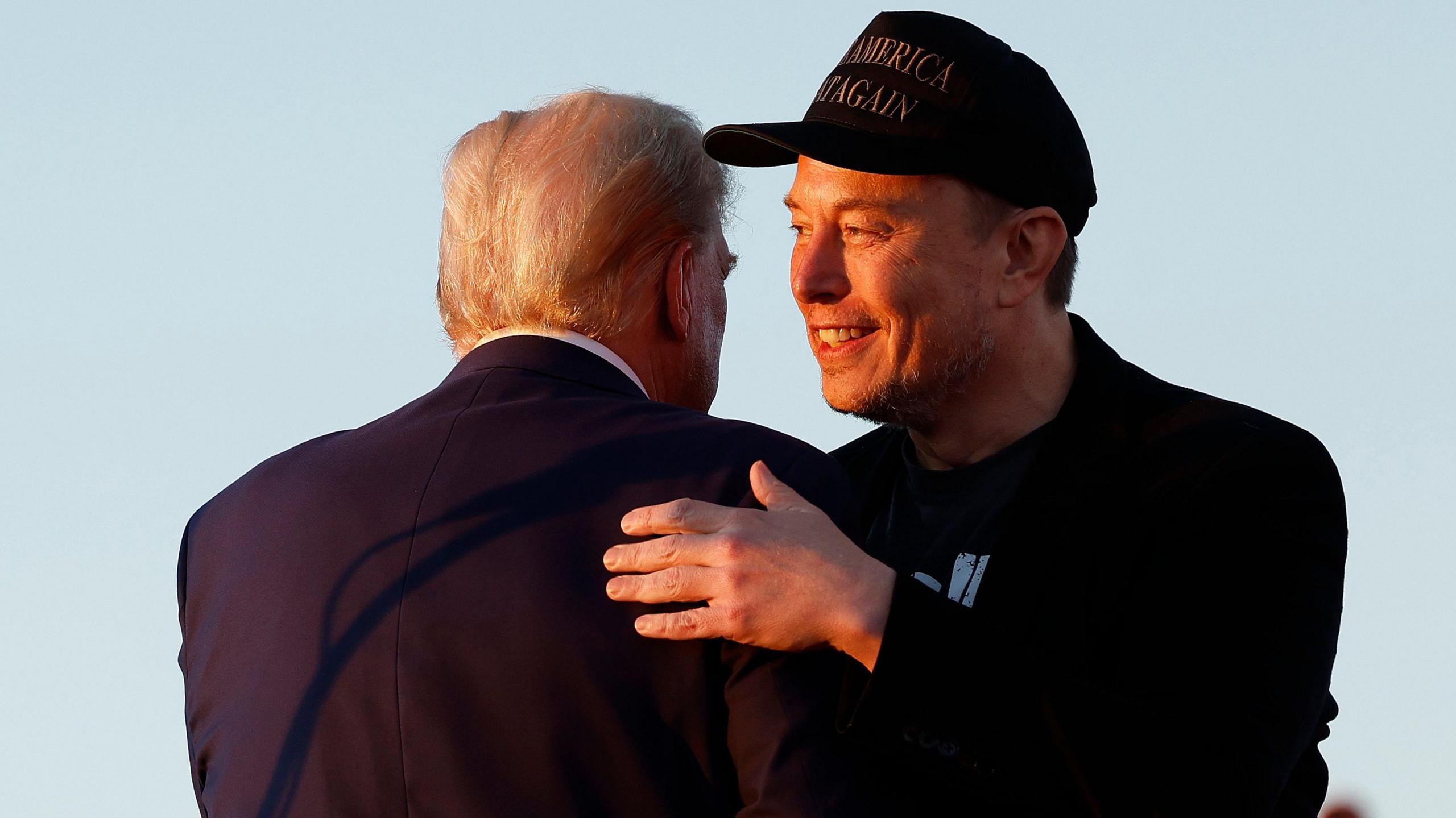 Elon Musk susține poziția lui Donald Trump: Ucraina ar trebui să aibă un nou lider