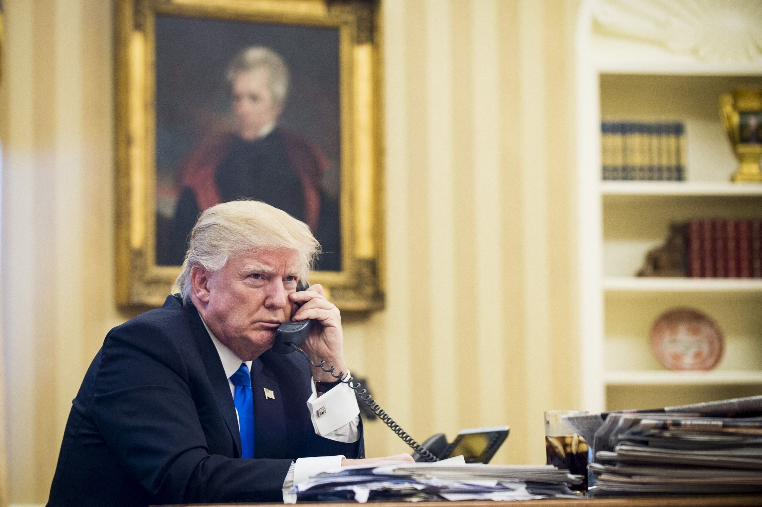 Presiuni americane asupra Kievului: SUA amenință cu suspendarea armamentului și a informațiilor