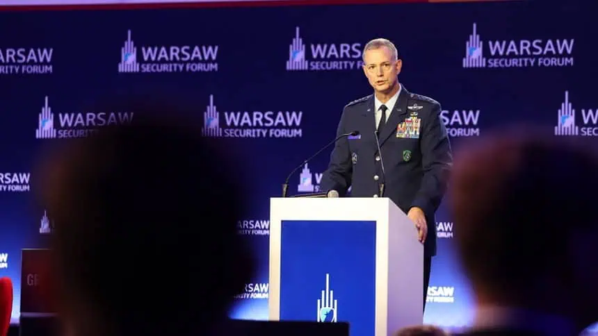 Strategia NATO împotriva unei agresiuni ruse: Comandantul suprem prezintă „Teoria victoriei” la Varșovia