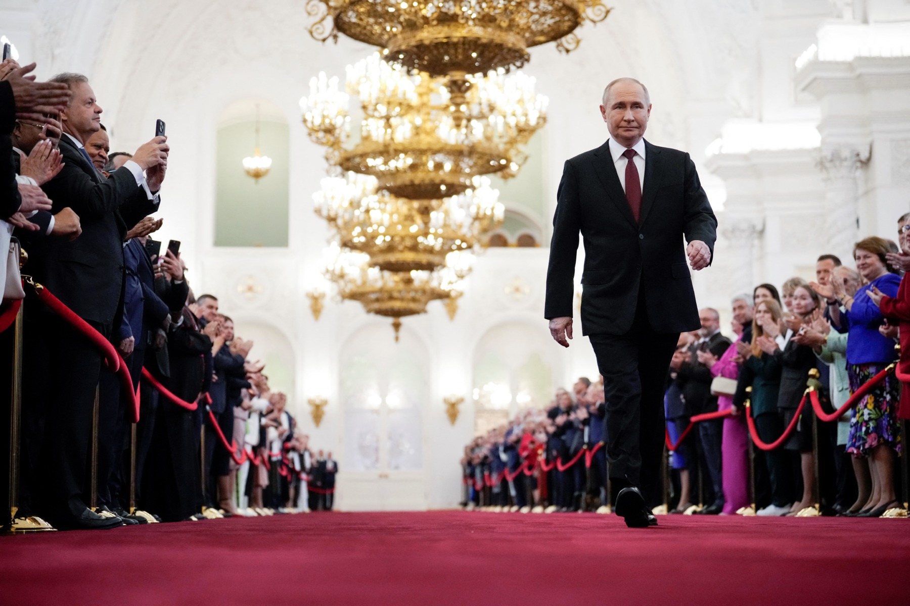 Confuzie privind armistițiul energetic în Ucraina: Trump susține că există un acord, în timp ce Rusia atacă