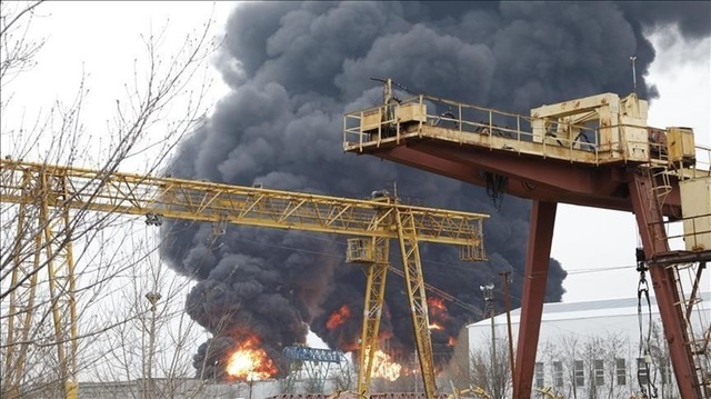 Infrastructura energetică rusă sub asediu: jumătate dintre marile rafinării de motorină sunt afectate de atacuri