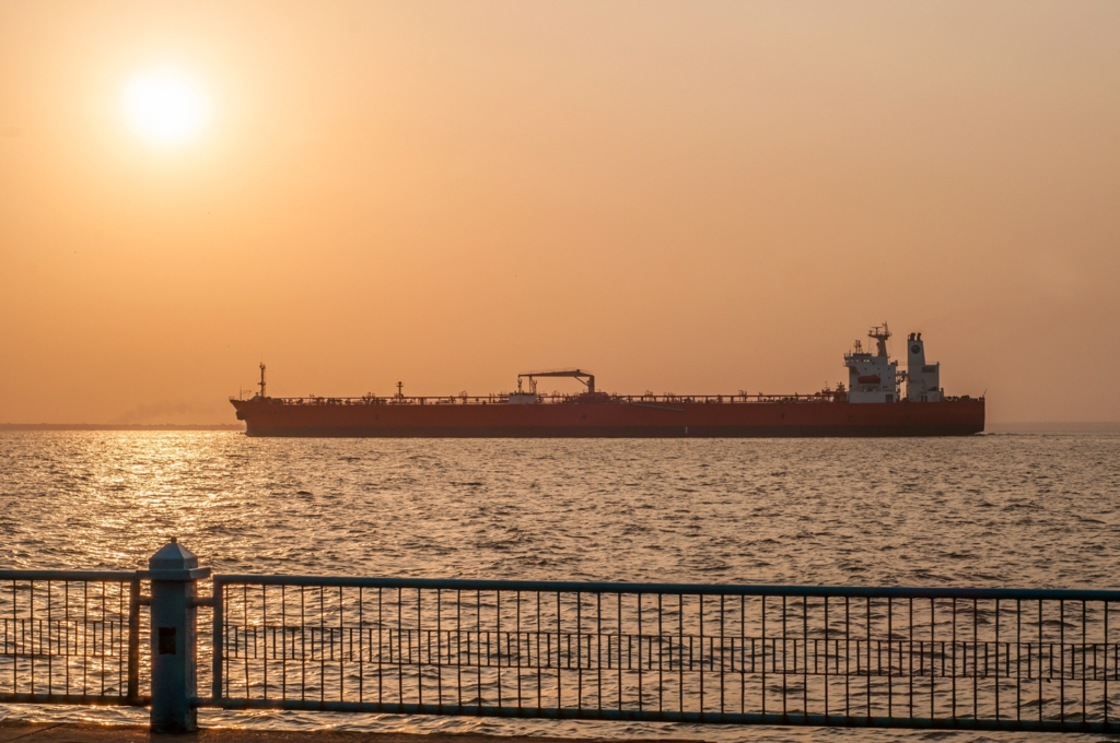 Atac asupra unui superpetrolier în Strâmtoarea Ormuz, revendicat de Gardienii Revoluției iraniene