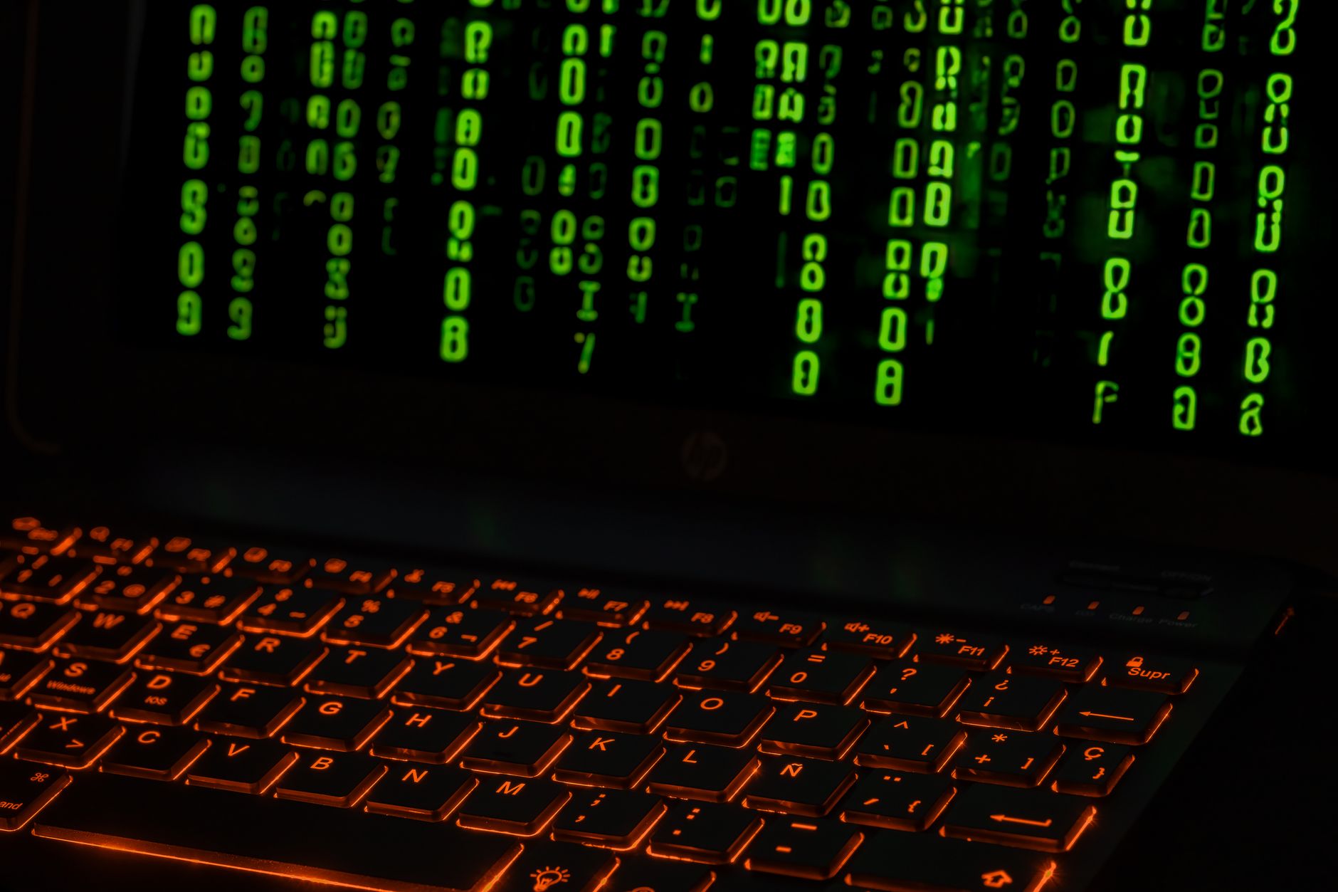 Avertisment de la MI5: Teroriștii folosesc inteligența artificială pentru planificarea atacurilor