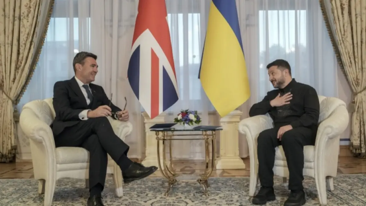 Andy Burnham îl primește pe Volodimir Zelenski la Downing Street pentru a accelera livrările de rachete